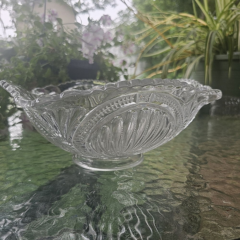 J. B. Higbee Glass Co. Antique Clear Pressed Glass Ruffled Bowl